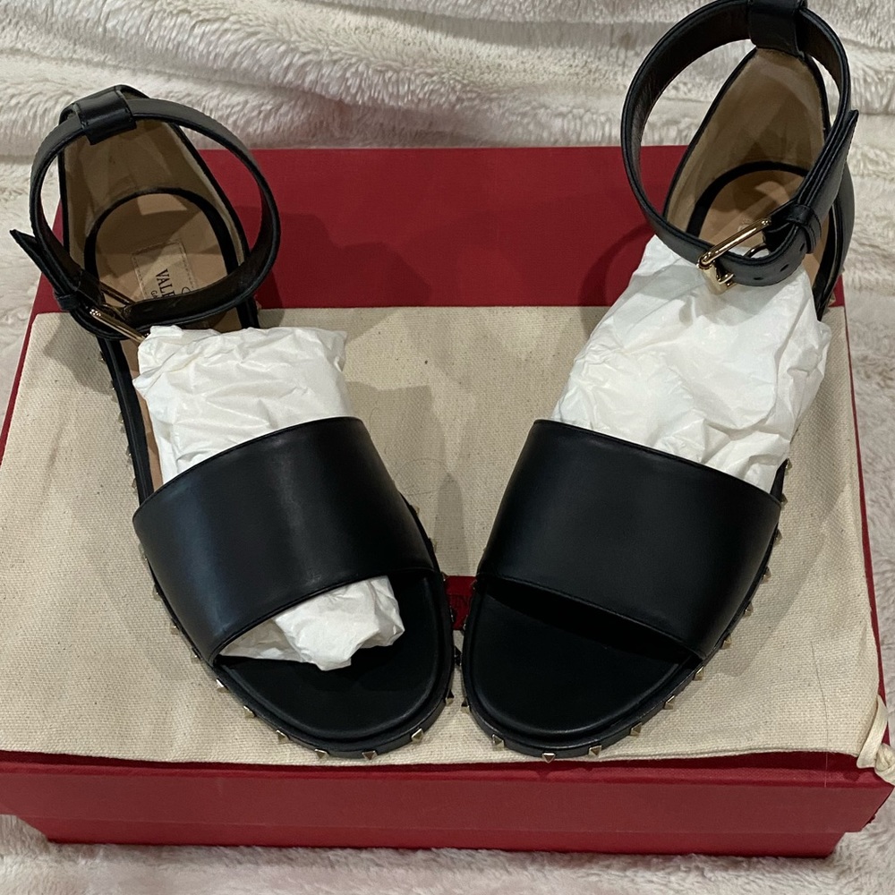 Valentino Rockstud Sandal - Size 6